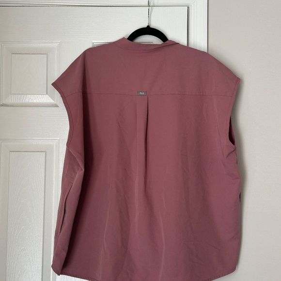 Women FIGS Rafaela Oversized Scrub Top Mauve Size XXL Plus Technical Collection - Picture 4 of 5